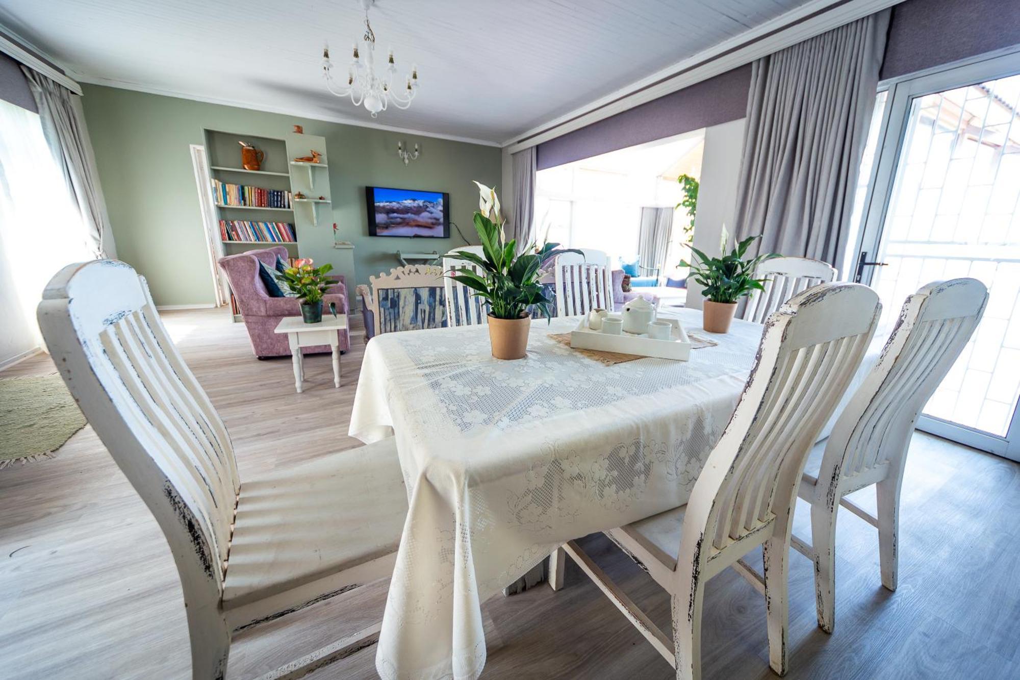 Graceland Self-Catering Cottages 温特顿 外观 照片