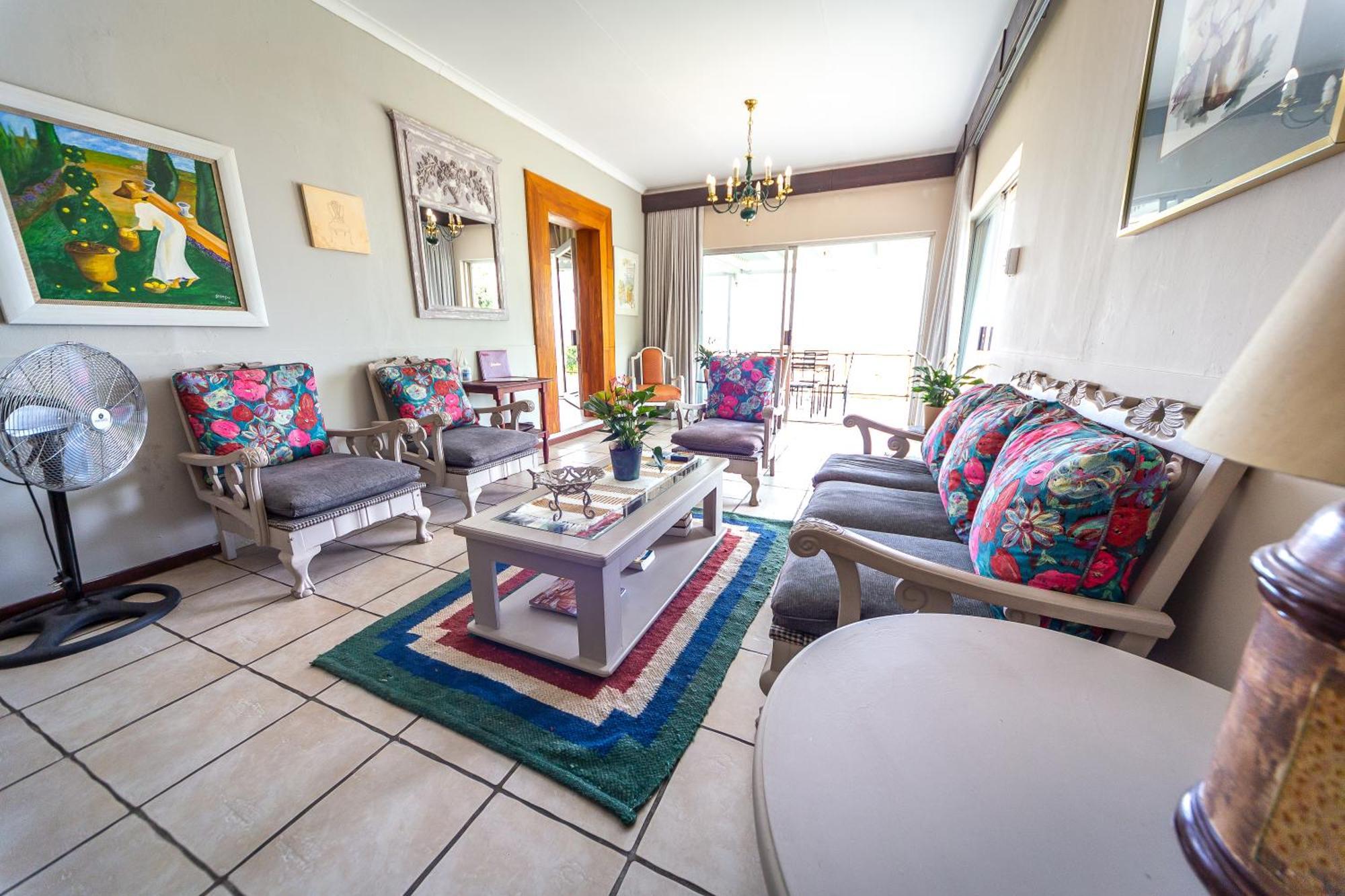 Graceland Self-Catering Cottages 温特顿 外观 照片