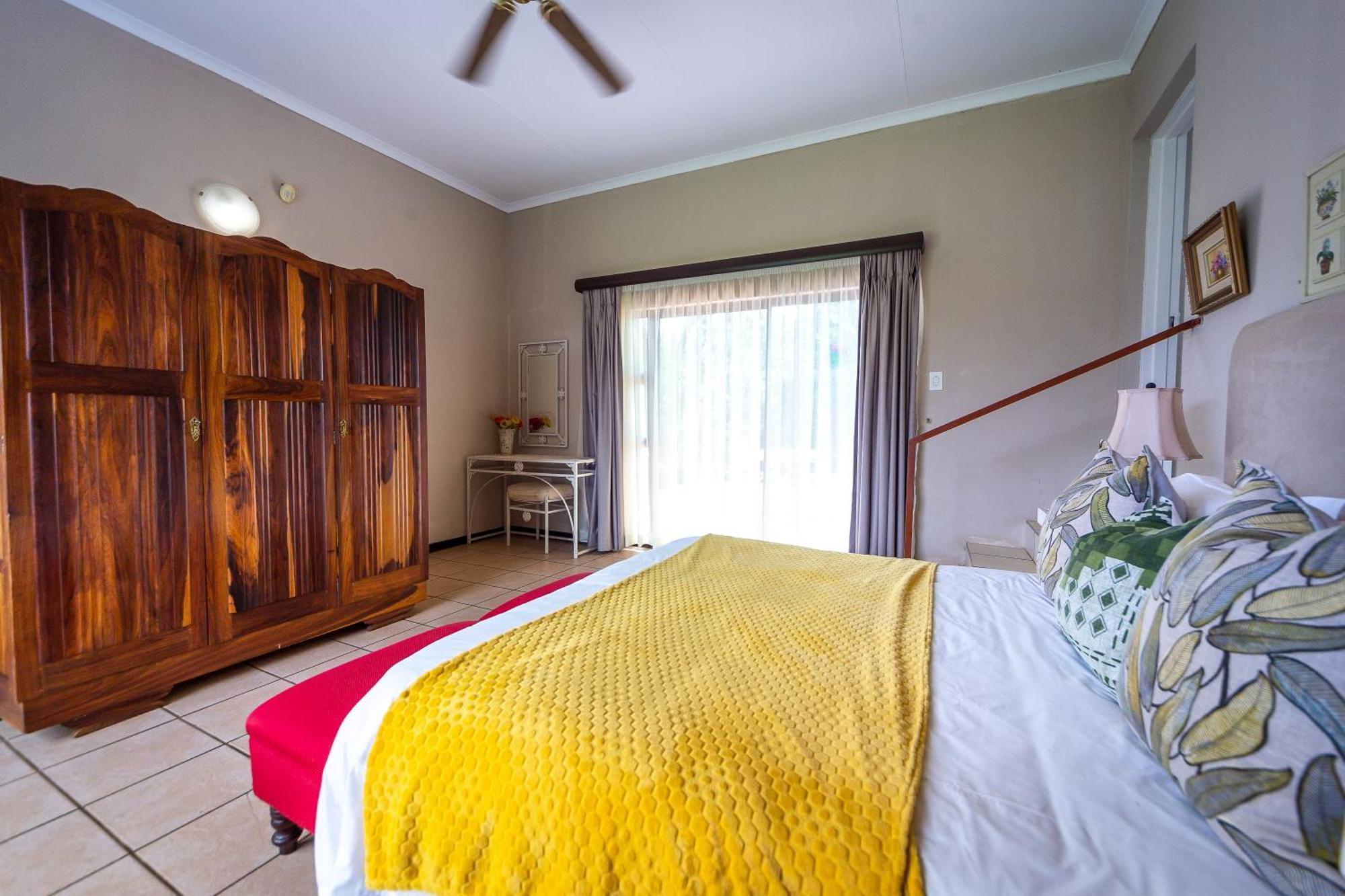 Graceland Self-Catering Cottages 温特顿 外观 照片