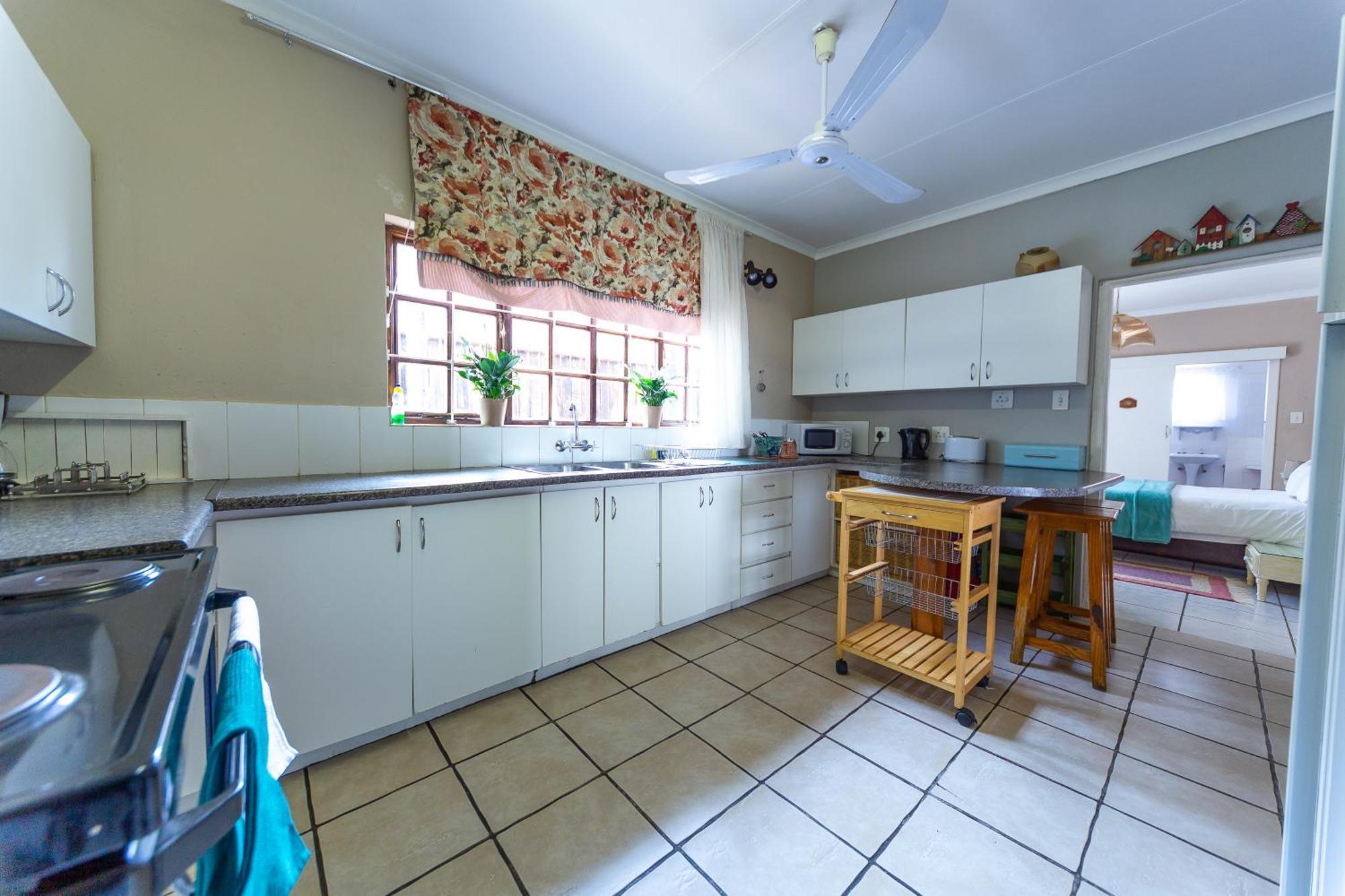 Graceland Self-Catering Cottages 温特顿 外观 照片