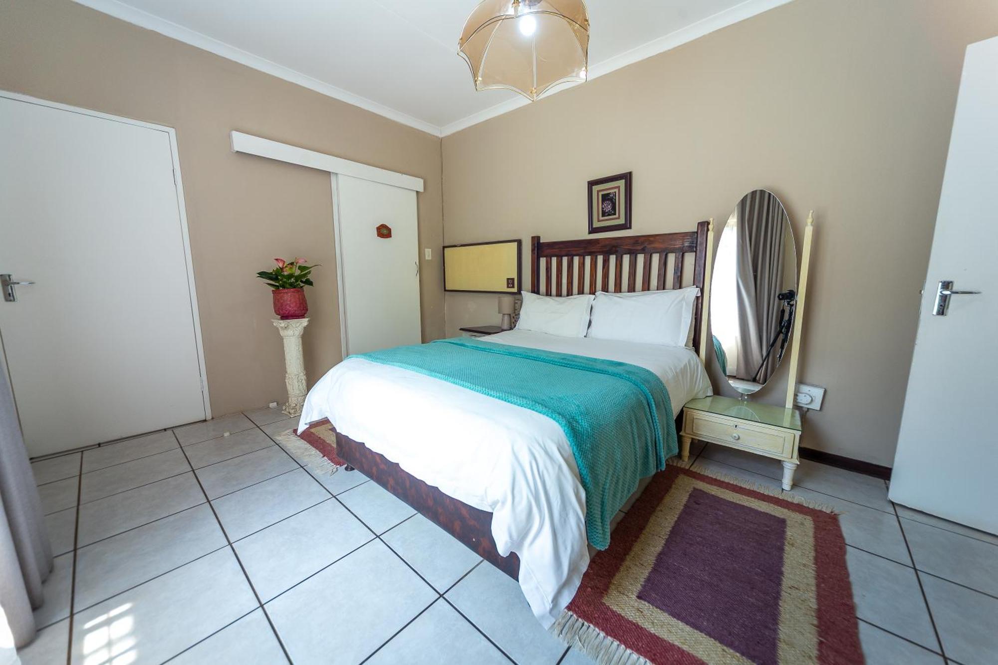 Graceland Self-Catering Cottages 温特顿 外观 照片
