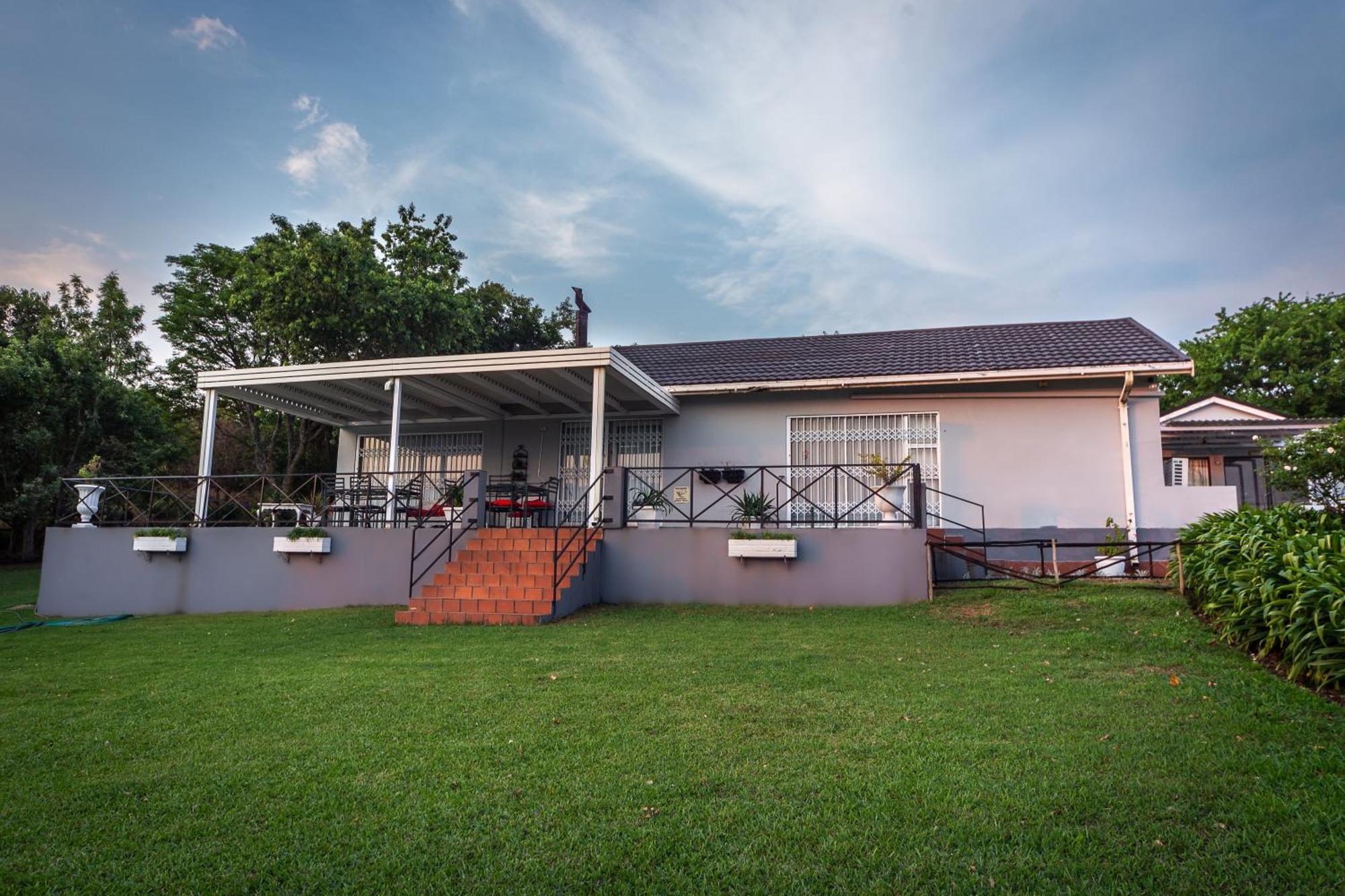 Graceland Self-Catering Cottages 温特顿 外观 照片